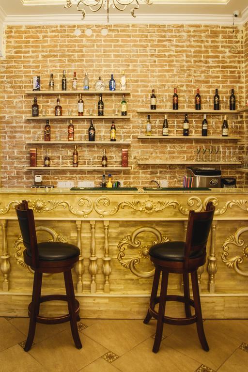 长廊公园酒店 奇姆肯特 外观 照片